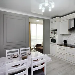 Raimbek1 Residence, Elegant 1br Near Metro & Drinking Water Алматы